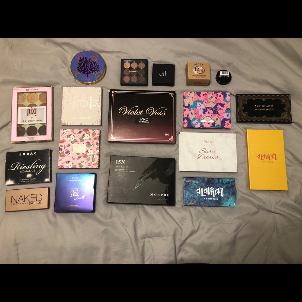 Eyeshadow Palettes (excludes the Morphe palette).